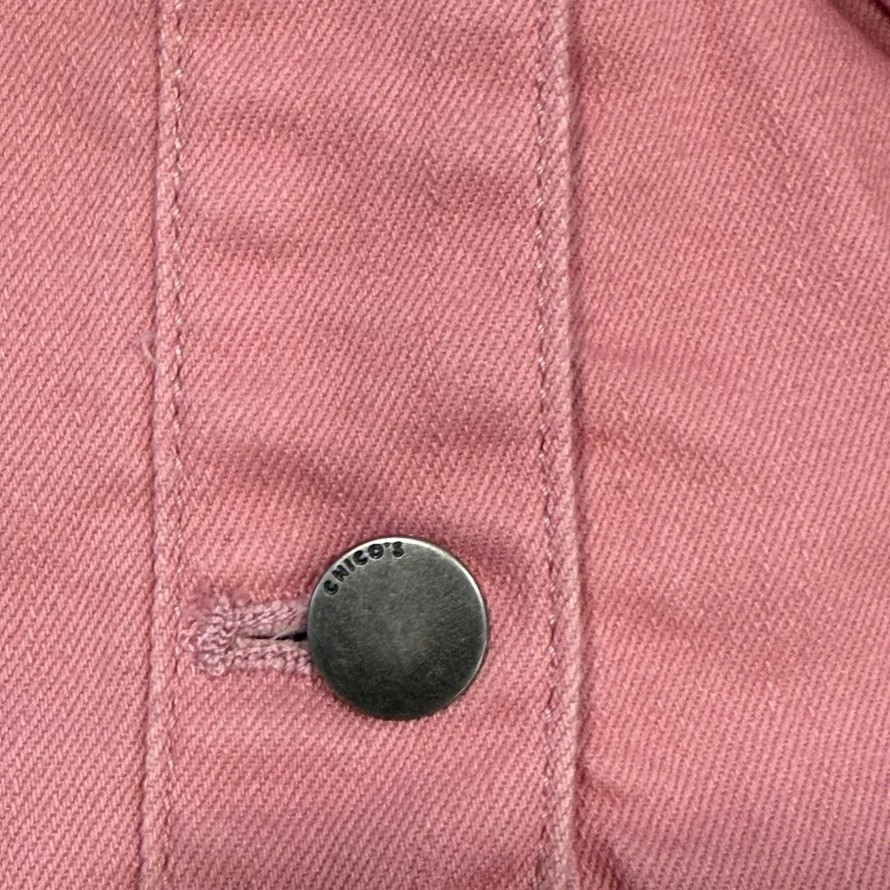 Chicos Women Pink Ruffle Hem Denim Style Jacket Size 2 Large Button Front Twill